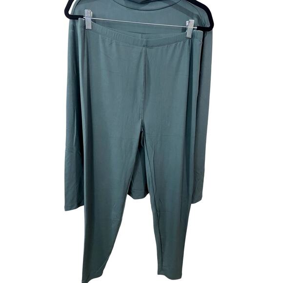 Zenana Jade Mock Neck Top & Leggings Set - Sz. 1X - 3X (Boutique) - Picture 2 of 5